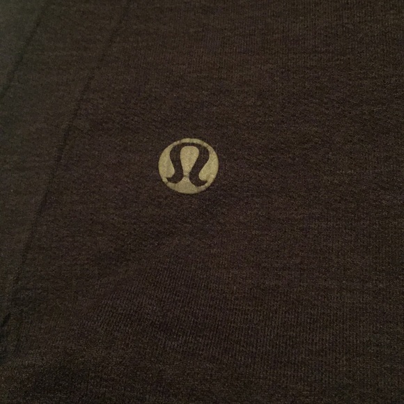 Lululemon In the Flow Capli (2/4) - Picture 2 of 5
